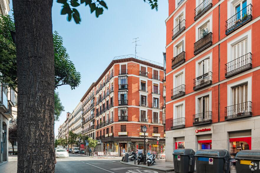 Office in Madrid, Madrid for lease - Building Photo - Image 1 of 2