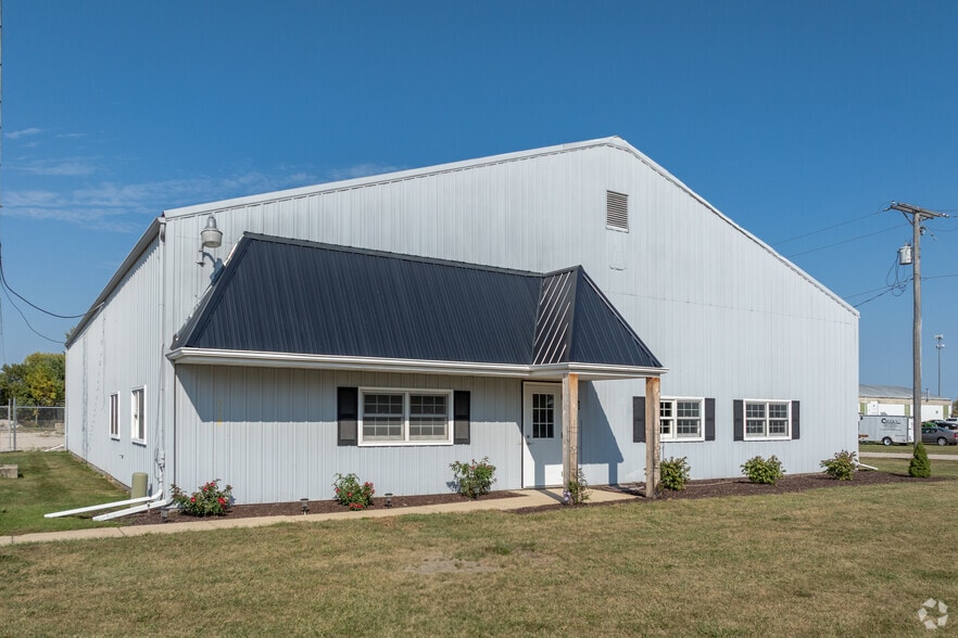950 Gore Rd, Morris, IL for lease - Building Photo - Image 3 of 12