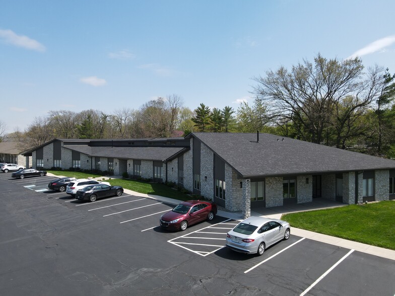 5519 E 82nd St, Indianapolis, IN for lease - Building Photo - Image 1 of 10