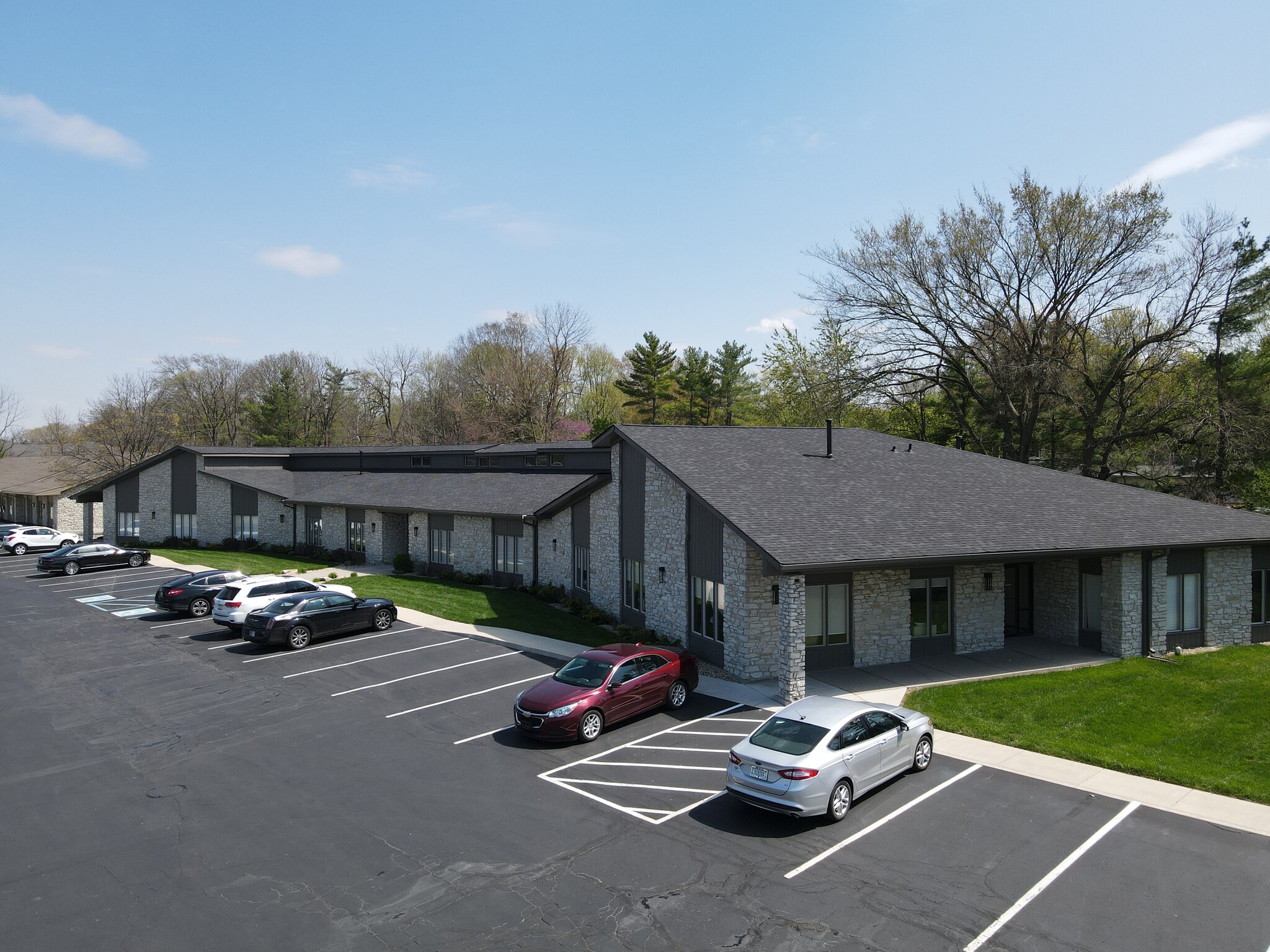 5519 E 82nd St, Indianapolis, IN for lease Building Photo- Image 1 of 11