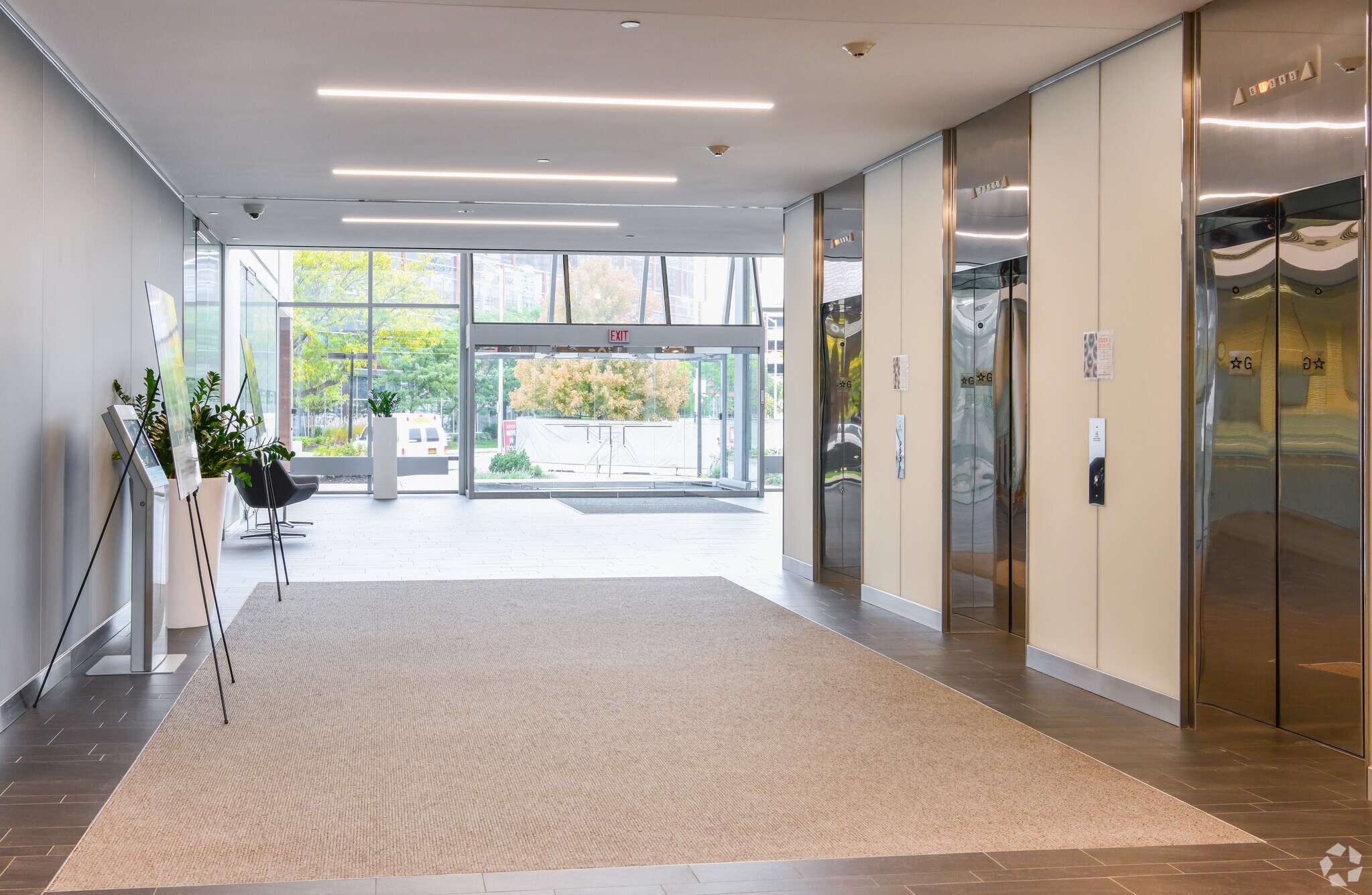 100 Cambridgepark Dr, Cambridge, MA for sale Interior Photo- Image 1 of 1