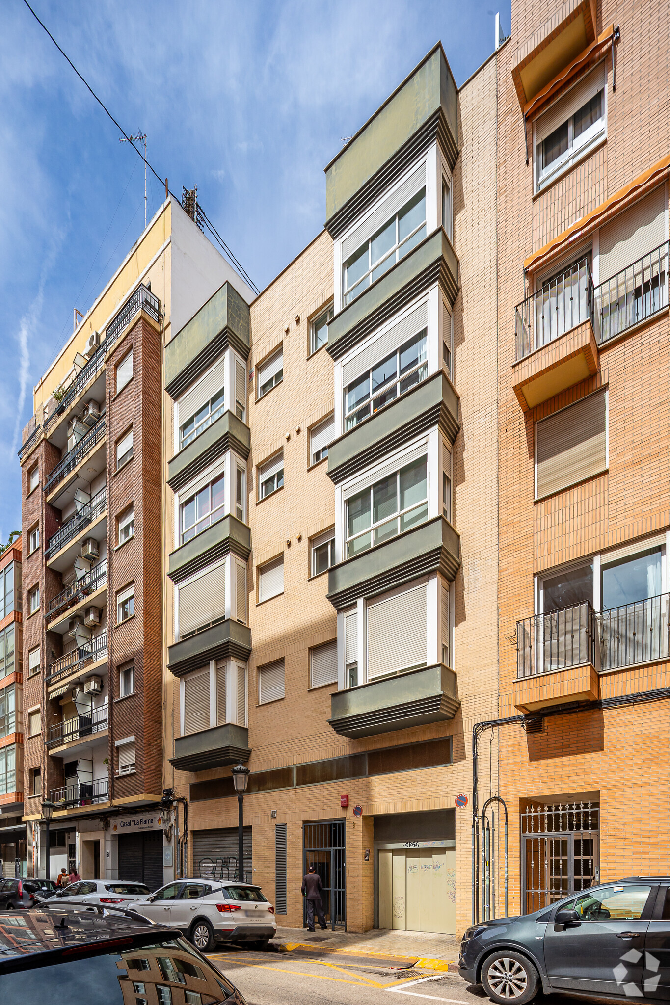 Carrer del Doctor Ferran, 9, València, Valencia for sale Primary Photo- Image 1 of 18