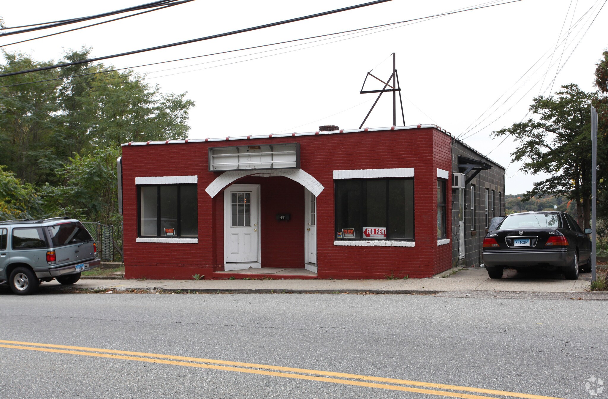 283-285 Laurel Hill Ave, Norwich, CT for sale Primary Photo- Image 1 of 1