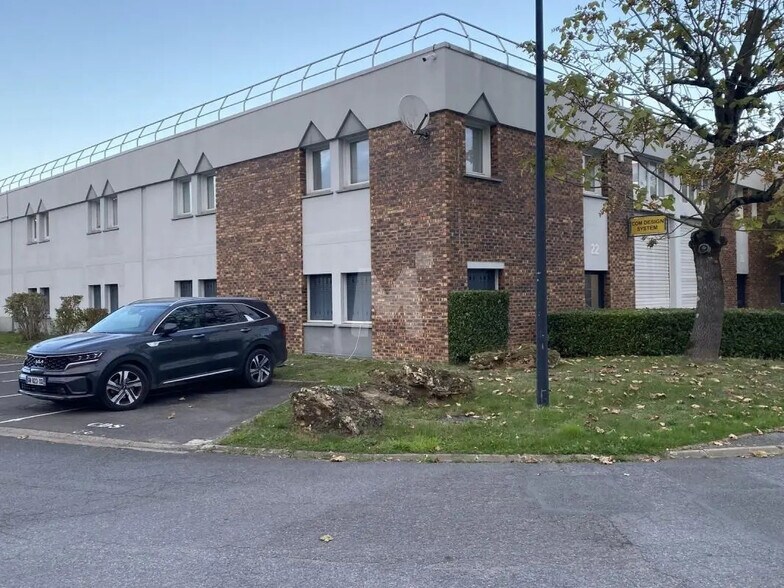 Flex in Lisses for sale - Building Photo - Image 1 of 11