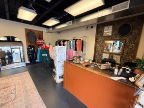 3880-3888 Dayton-Xenia Rd, Dayton, OH for lease Interior Photo- Image 1 of 8