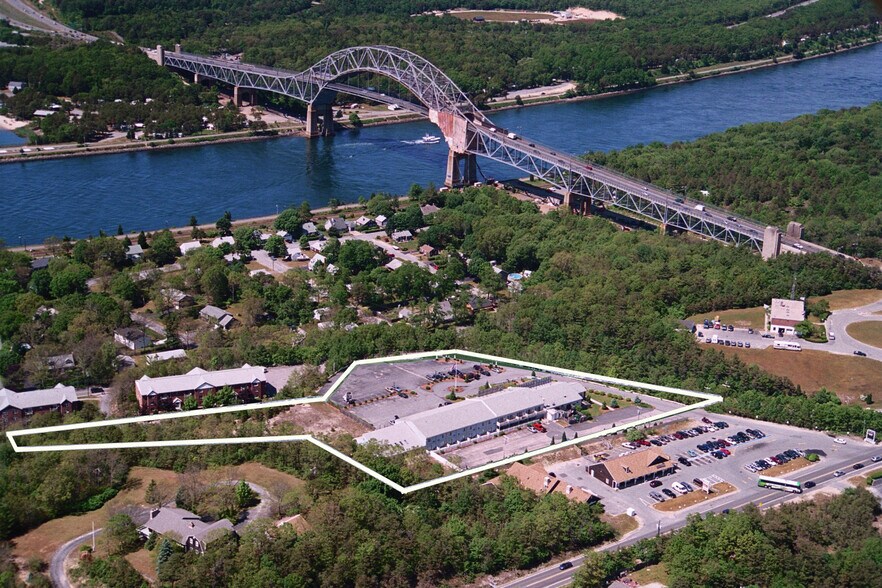 100 Trowbridge Rd, Bourne, MA for sale - Building Photo - Image 1 of 1