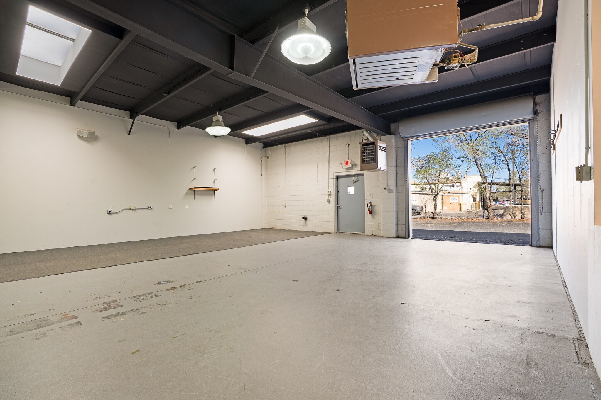 1143 Siler Park Ln, Santa Fe, NM for sale Interior Photo- Image 1 of 1