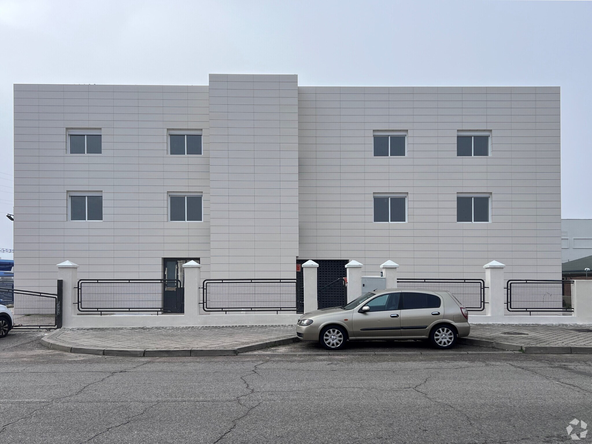 Calle E, 12, Móstoles, Madrid for sale Primary Photo- Image 1 of 1