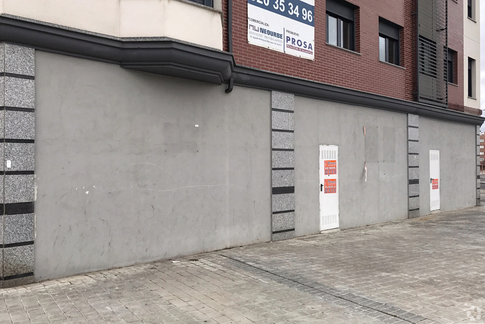 Retail in Ávila, Ávila for lease Interior Photo- Image 1 of 3