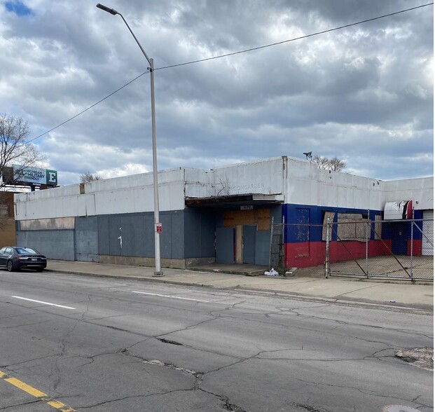 9669 Grand River Ave, Detroit, MI for sale - Building Photo - Image 1 of 1