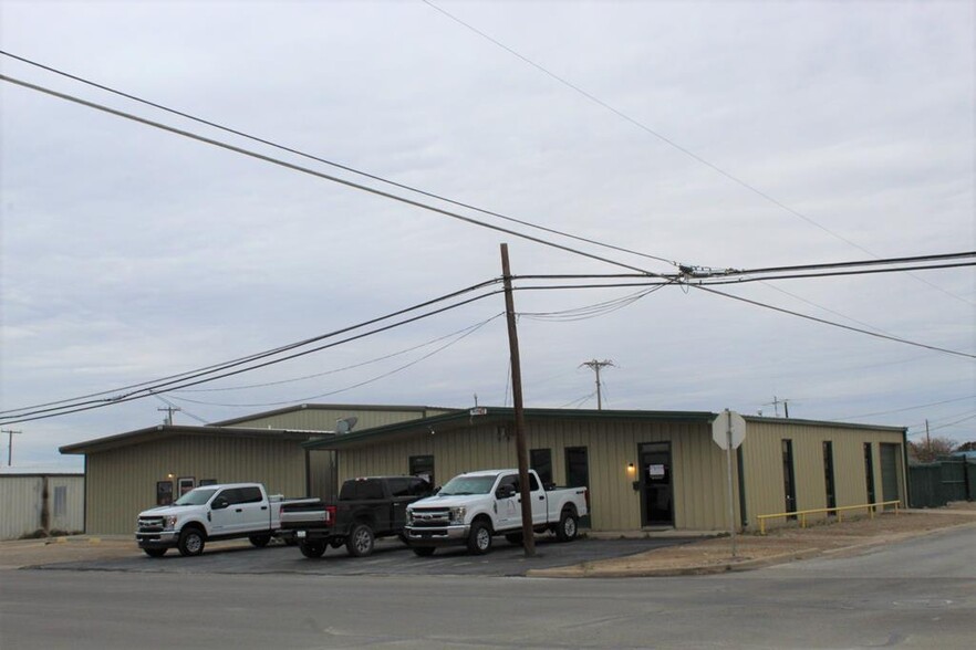 407 N Nelson St, Fort Stockton, TX for sale - Building Photo - Image 1 of 12