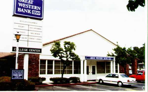 4637-4649 College Ave, San Diego, CA for lease - Building Photo - Image 2 of 6