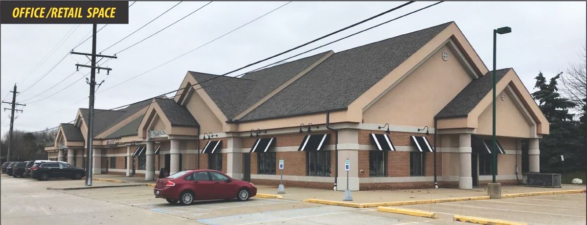 16981-16997 18 Mile Rd, Clinton Township, MI for lease Building Photo- Image 1 of 3