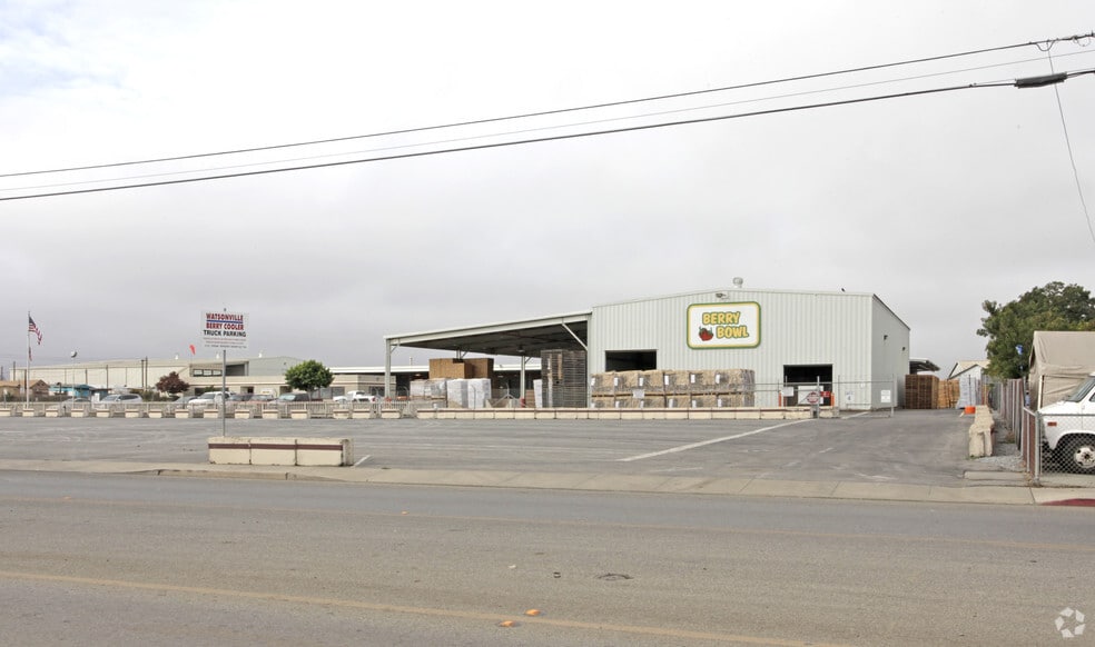 416 Salinas Rd, Watsonville, CA for lease - Building Photo - Image 2 of 3