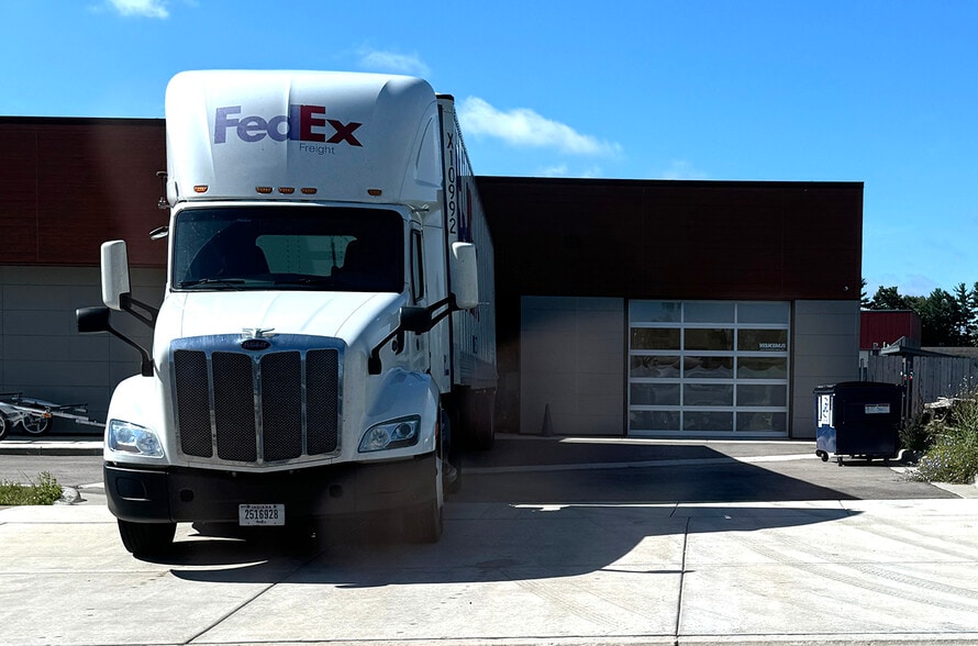 2620 Rimrock Rd, Madison, WI for sale - Building Photo - Image 2 of 10