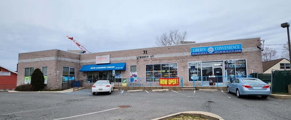 31 Liberty St, Little Ferry, NJ for sale - Building Photo - Image 1 of 1