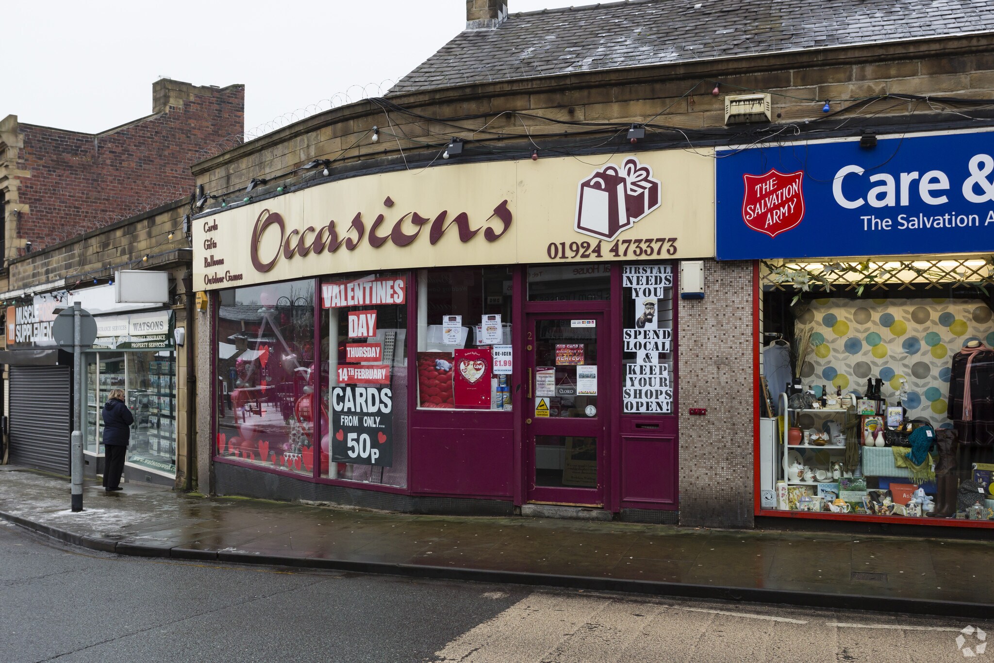 2 Low Ln, Batley, WYK WF17 9EY Retail for Sale