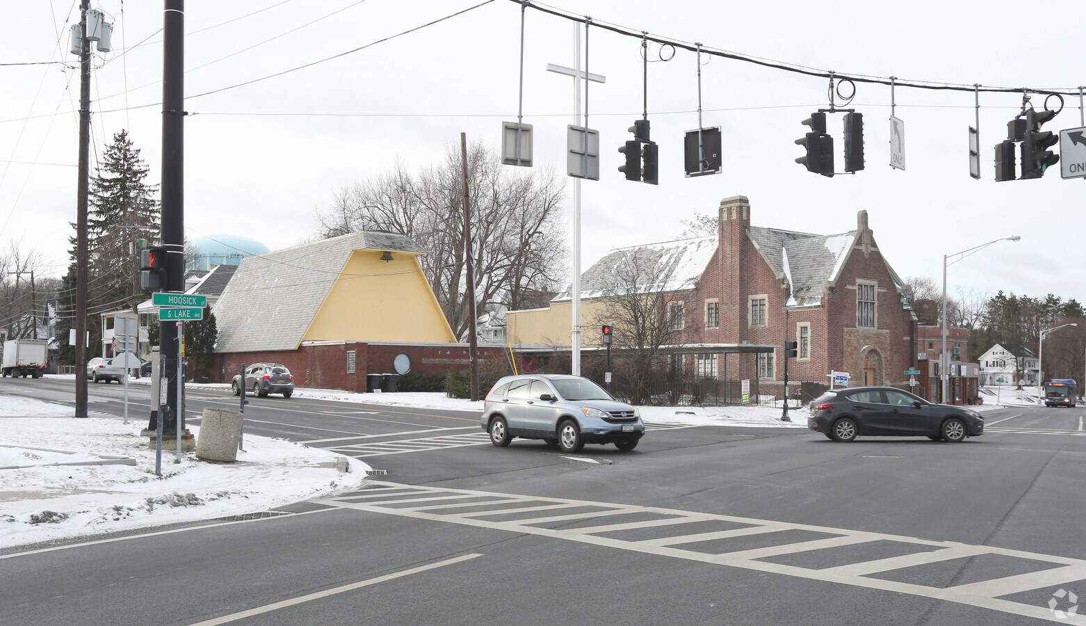 454 Hoosick St, Troy, NY 12180