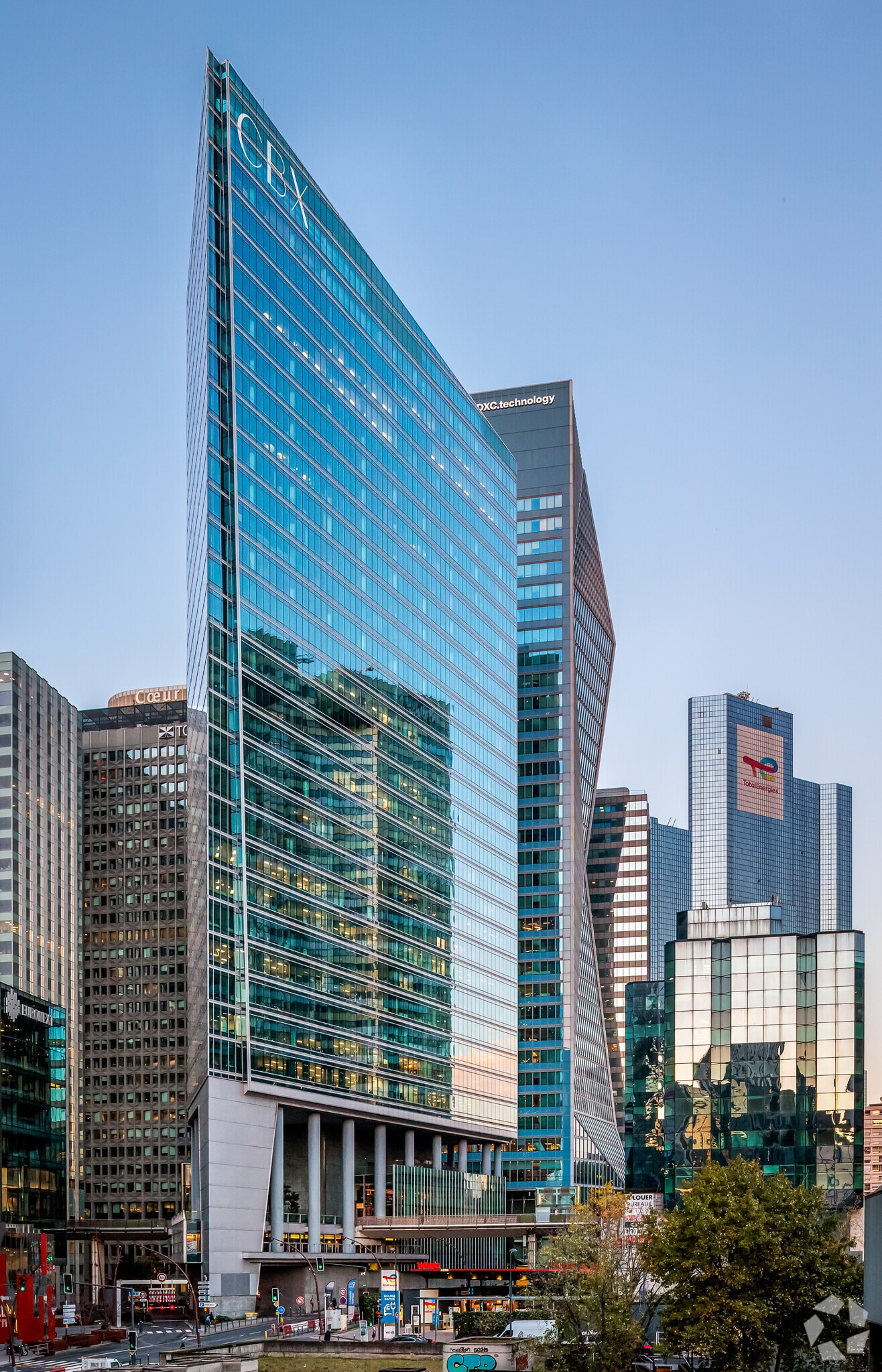 1 Passerelle Des Reflets, Courbevoie for lease Primary Photo- Image 1 of 5