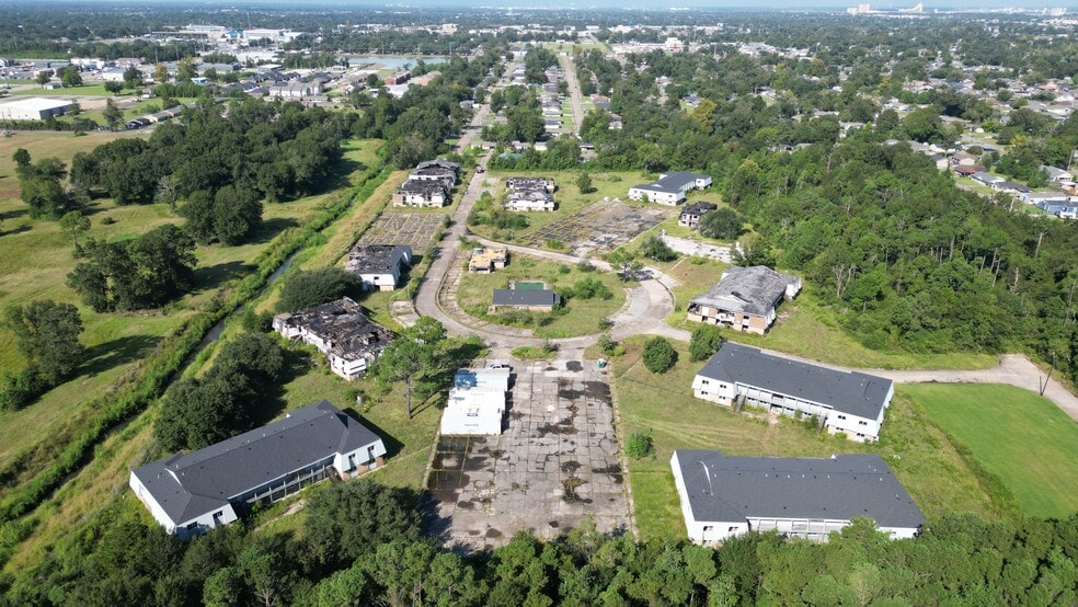 1900 Prejean Dr, Lake Charles, LA for sale - Building Photo - Image 2 of 8