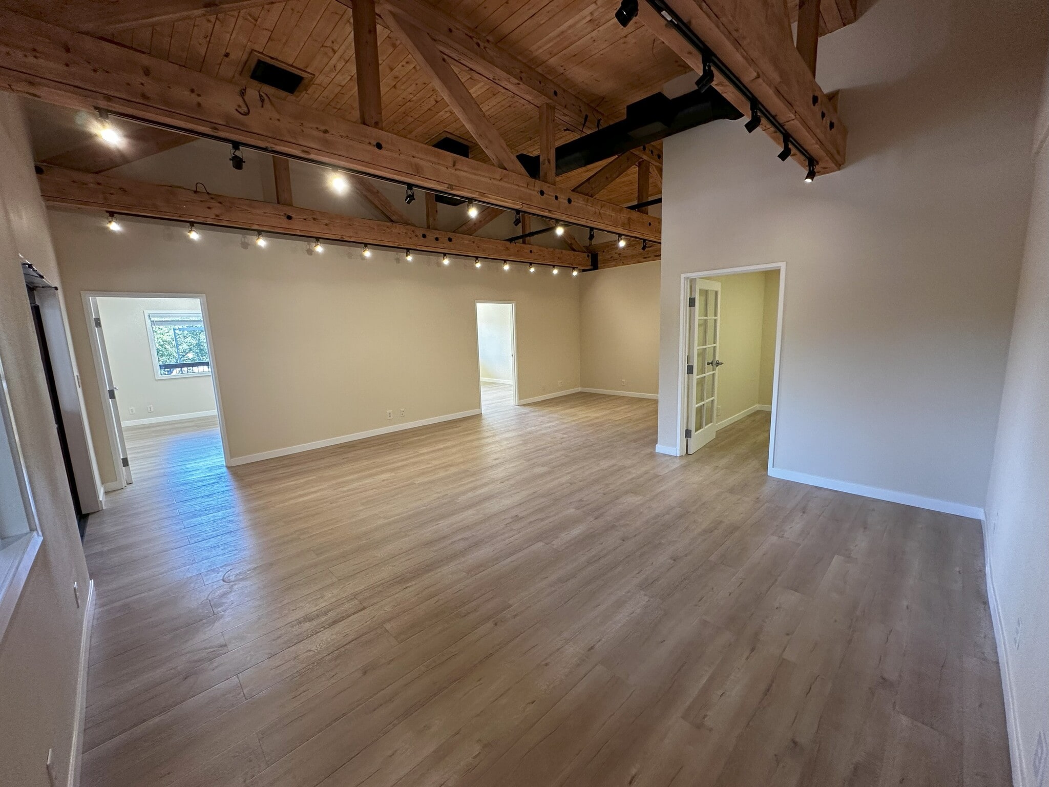 3625 E Thousand Oaks Blvd, Westlake Village, CA for lease Interior Photo- Image 1 of 5