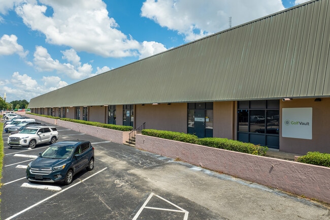 More details for 1271 La Quinta Dr, Orlando, FL - Industrial for Lease