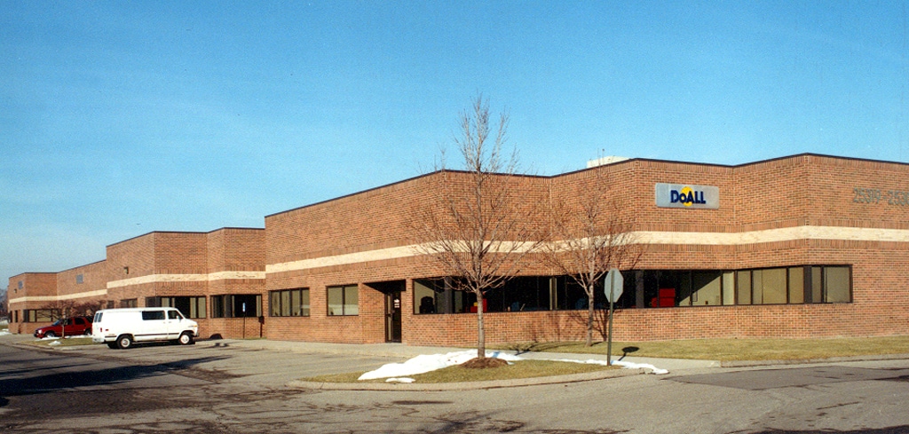 25209-25235 Dequindre Rd, Madison Heights, MI for lease Building Photo- Image 1 of 14