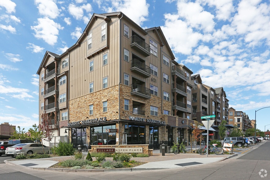 320 Piccadily Ave, Flagstaff, AZ for lease - Primary Photo - Image 2 of 9