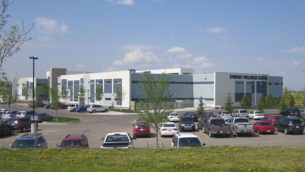 501 Bethel Dr, Sherwood Park, AB for lease - Building Photo - Image 2 of 5