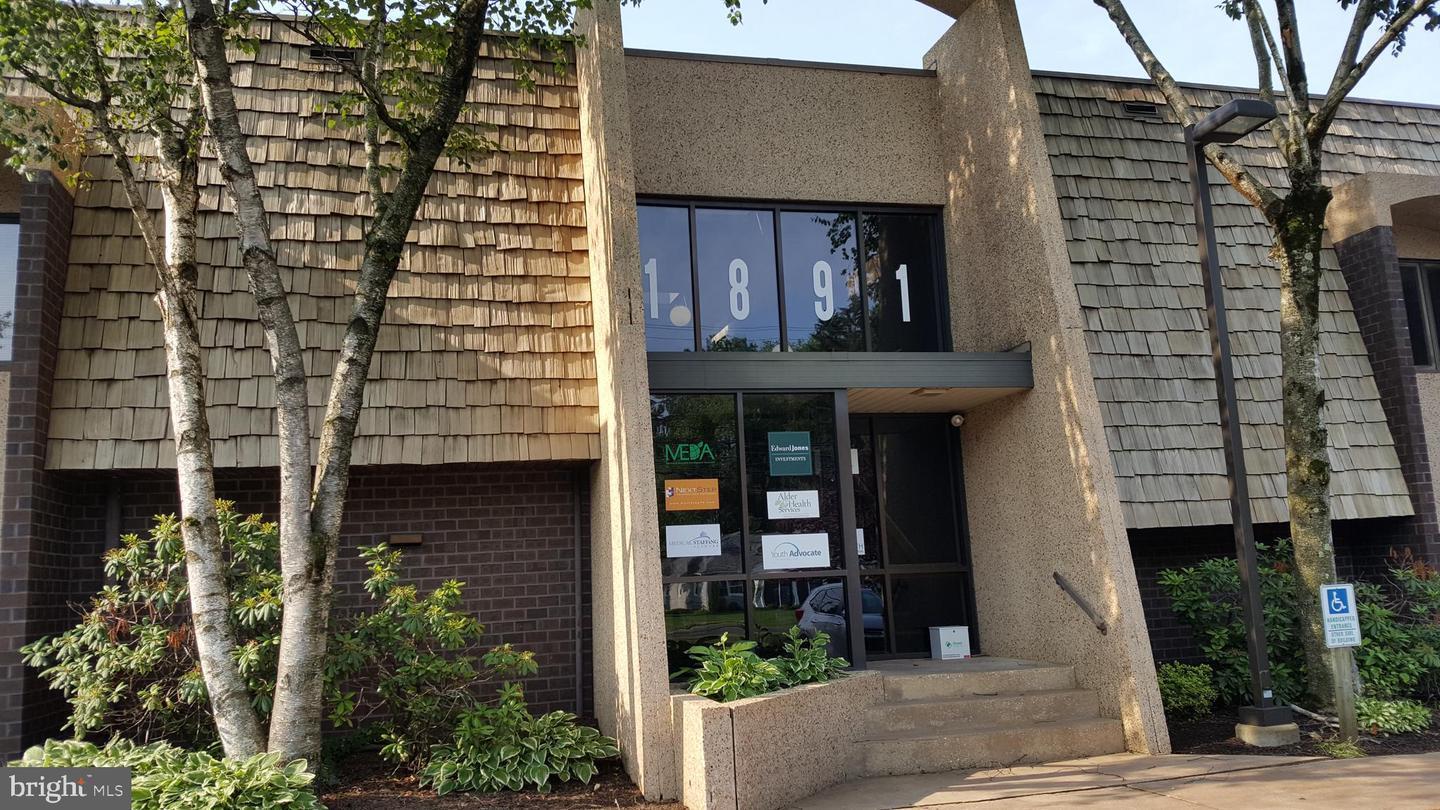 1891 Santa Barbara Dr, Lancaster, PA for lease Building Photo- Image 1 of 6