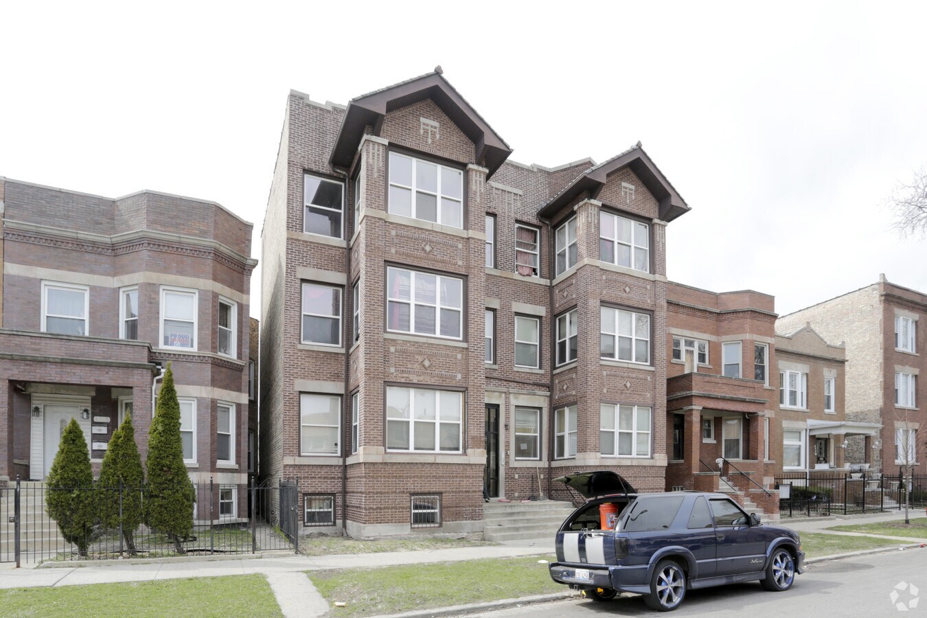 65146516 S Ellis Ave, Chicago, IL 60637