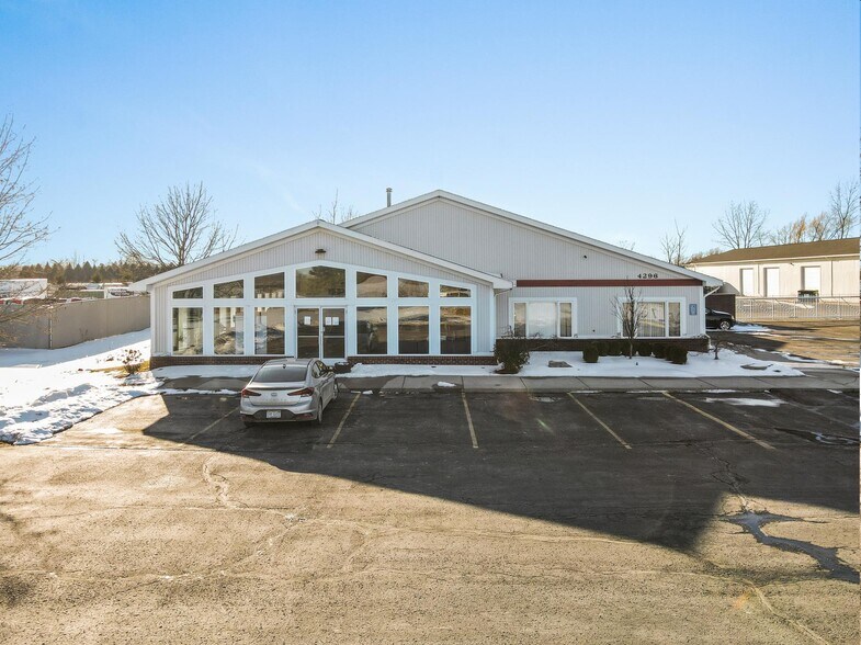 4296 Van Dyke Rd, Almont, MI for sale - Building Photo - Image 1 of 27