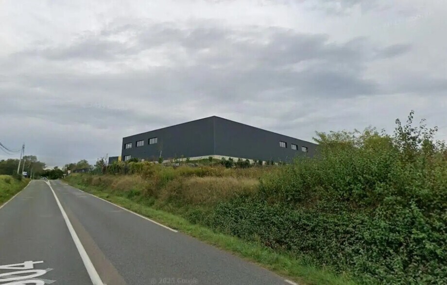 54 Chemin Des Cyprès, Frans for lease - Building Photo - Image 3 of 3