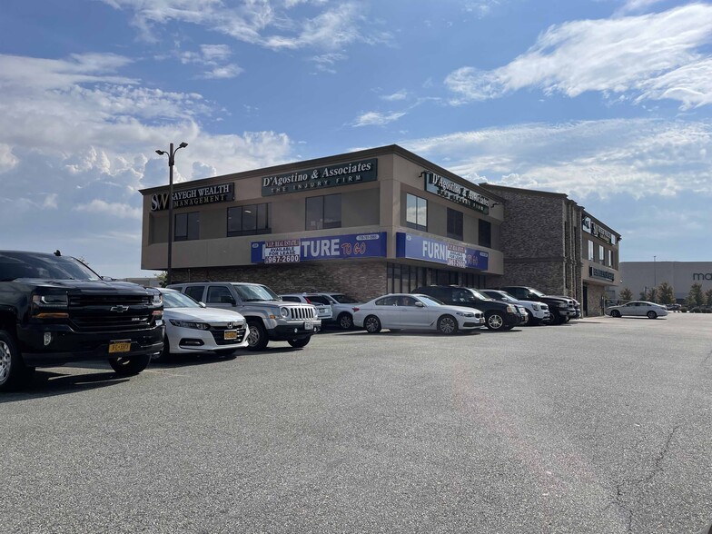 2555 Richmond Ave, Staten Island, NY for lease - Building Photo - Image 1 of 3