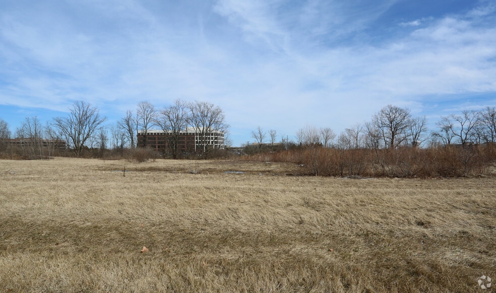 Emerald Pky, Dublin, OH for sale - Primary Photo - Image 1 of 1