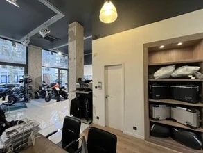 76 Avenue Maréchal De Saxe, Lyon for lease Interior Photo- Image 2 of 6