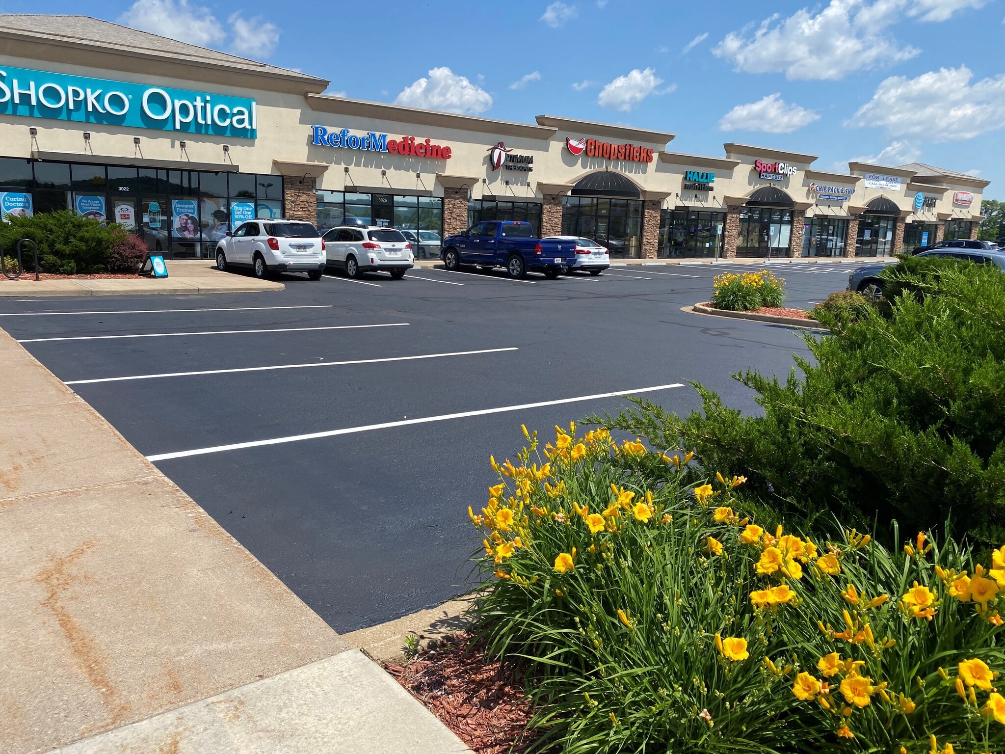 3038 Commercial Blvd, Chippewa Falls, WI for lease Building Photo- Image 1 of 13