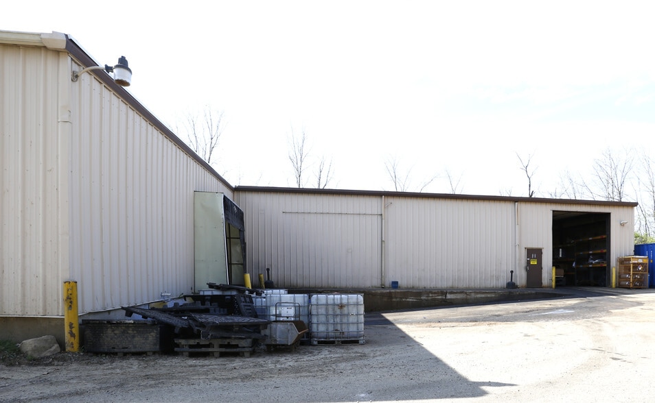 6101 Webster St, Dayton, OH for lease - Building Photo - Image 2 of 4