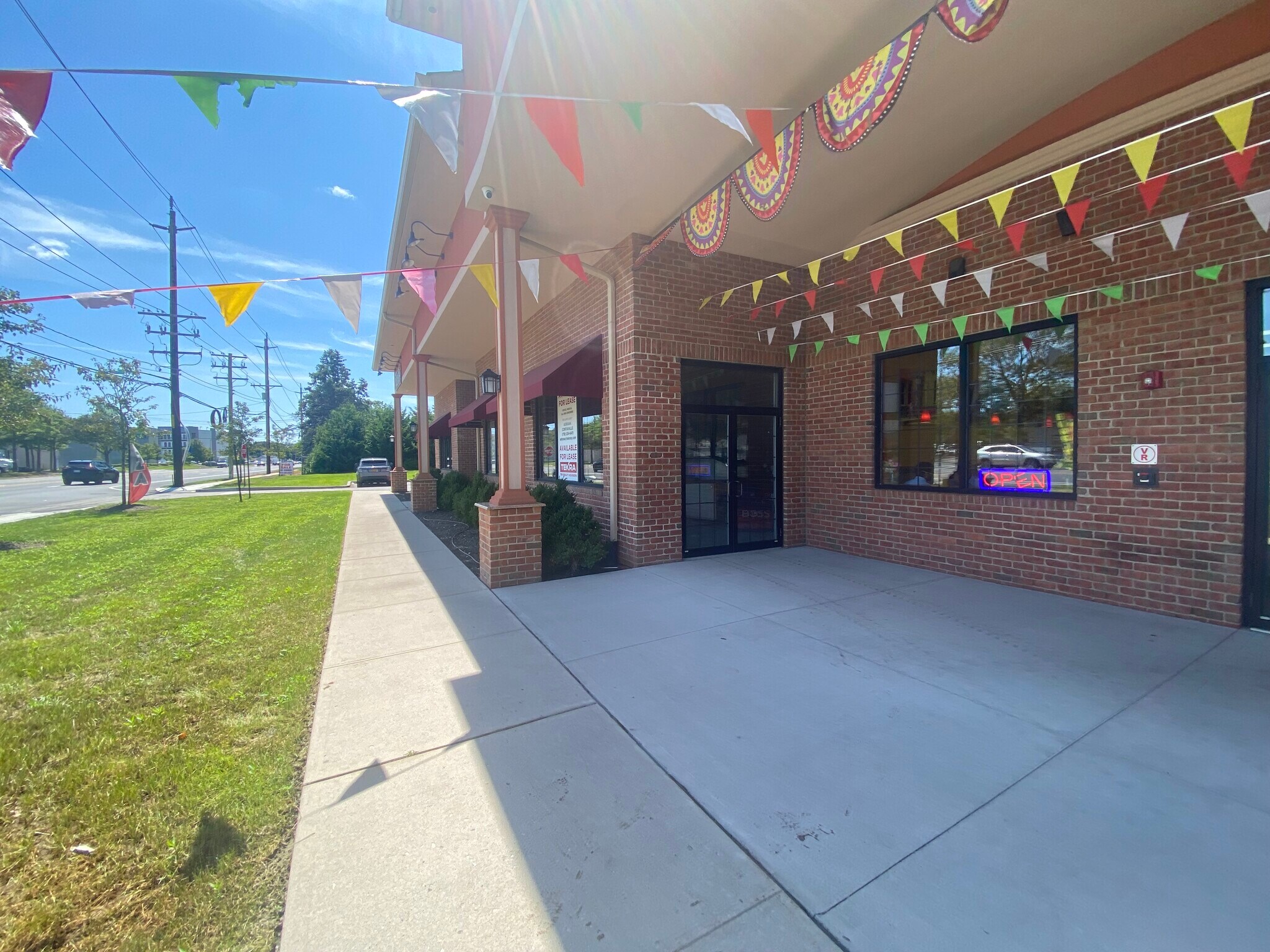 1360 Lakeland Ave, Bohemia, NY 11716 Lakeland Plaza