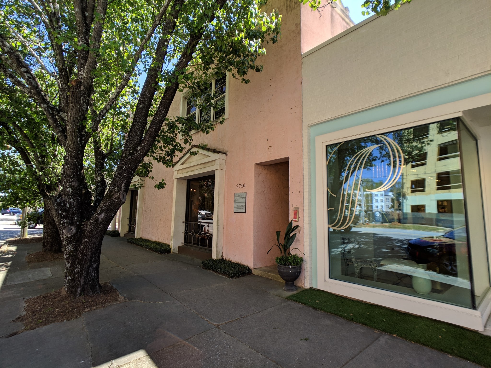 2740 Devine St, Columbia, SC for lease Building Photo- Image 1 of 16