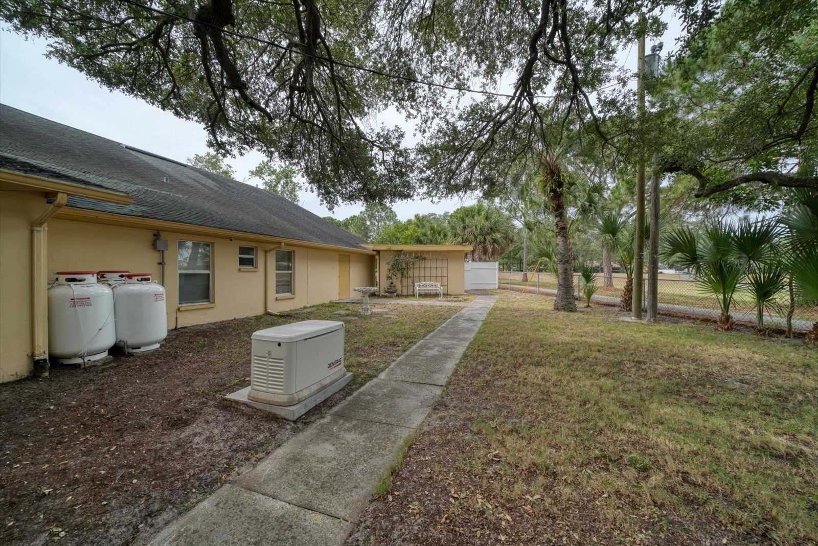 2730 Curlew Rd, Clearwater, FL 33761 Curlew Care Home