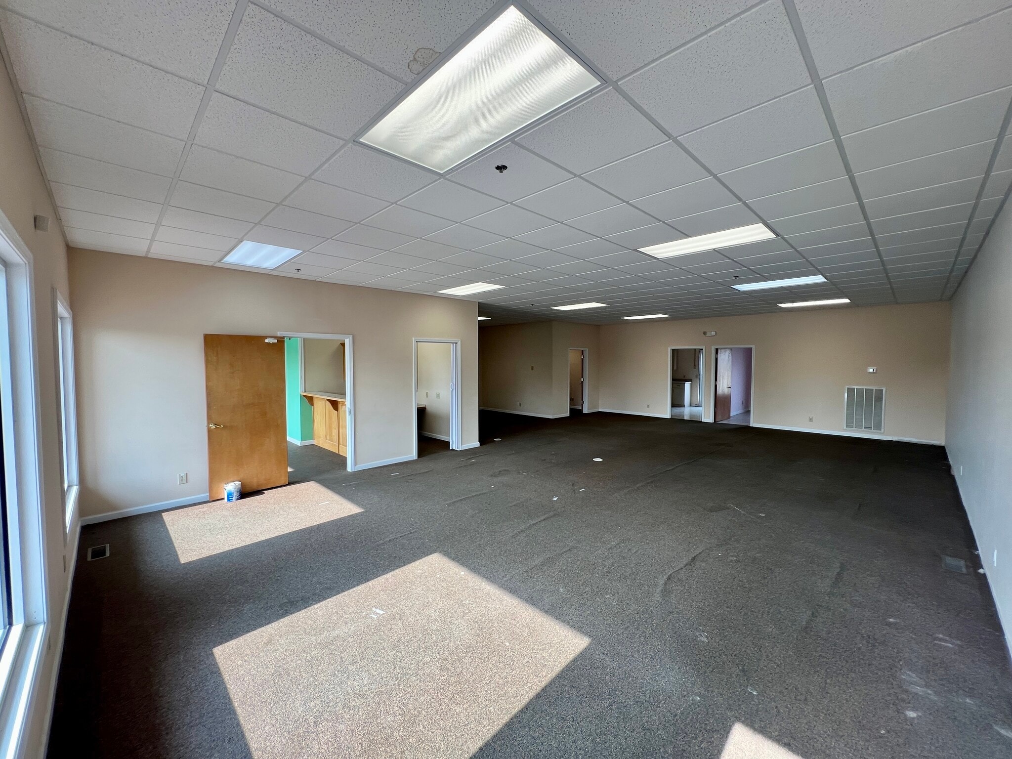 201 N Oak Ave, Cookeville, TN for lease Interior Photo- Image 1 of 10