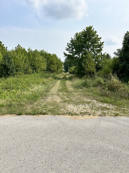 1672 E County Road 550 S, Carlisle, IN for sale - Primary Photo - Image 2 of 4