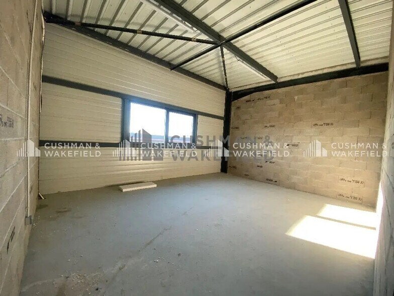 Flex in Illkirch-Graffenstaden for lease - Interior Photo - Image 3 of 9