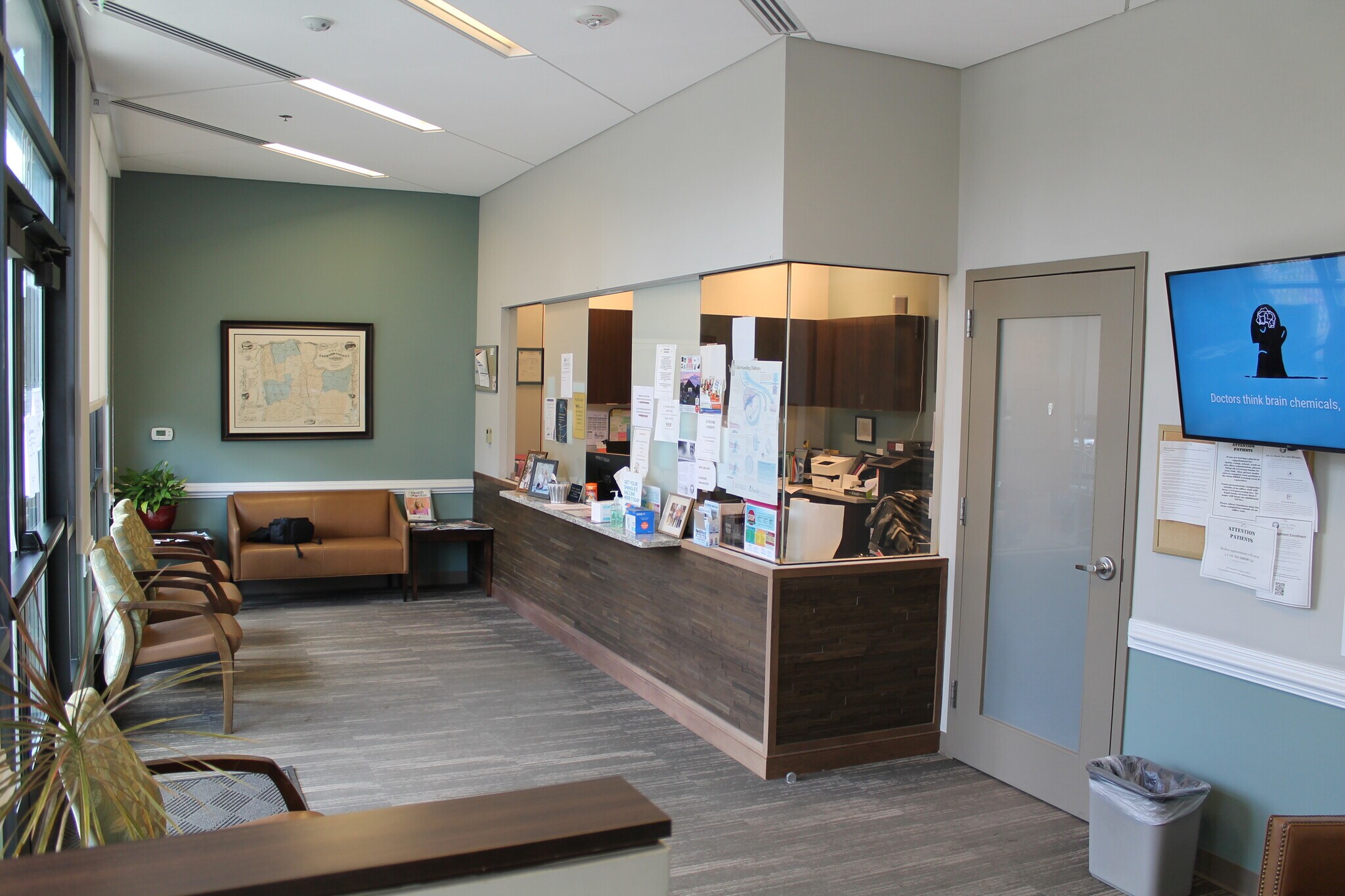 1 W Broad Way, Lovettsville, VA for lease Interior Photo- Image 1 of 4