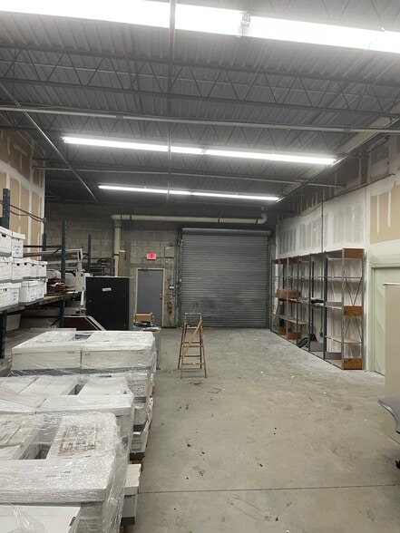 1395 NW 17th Ave, Delray Beach, FL for lease - Interior Photo - Image 3 of 7