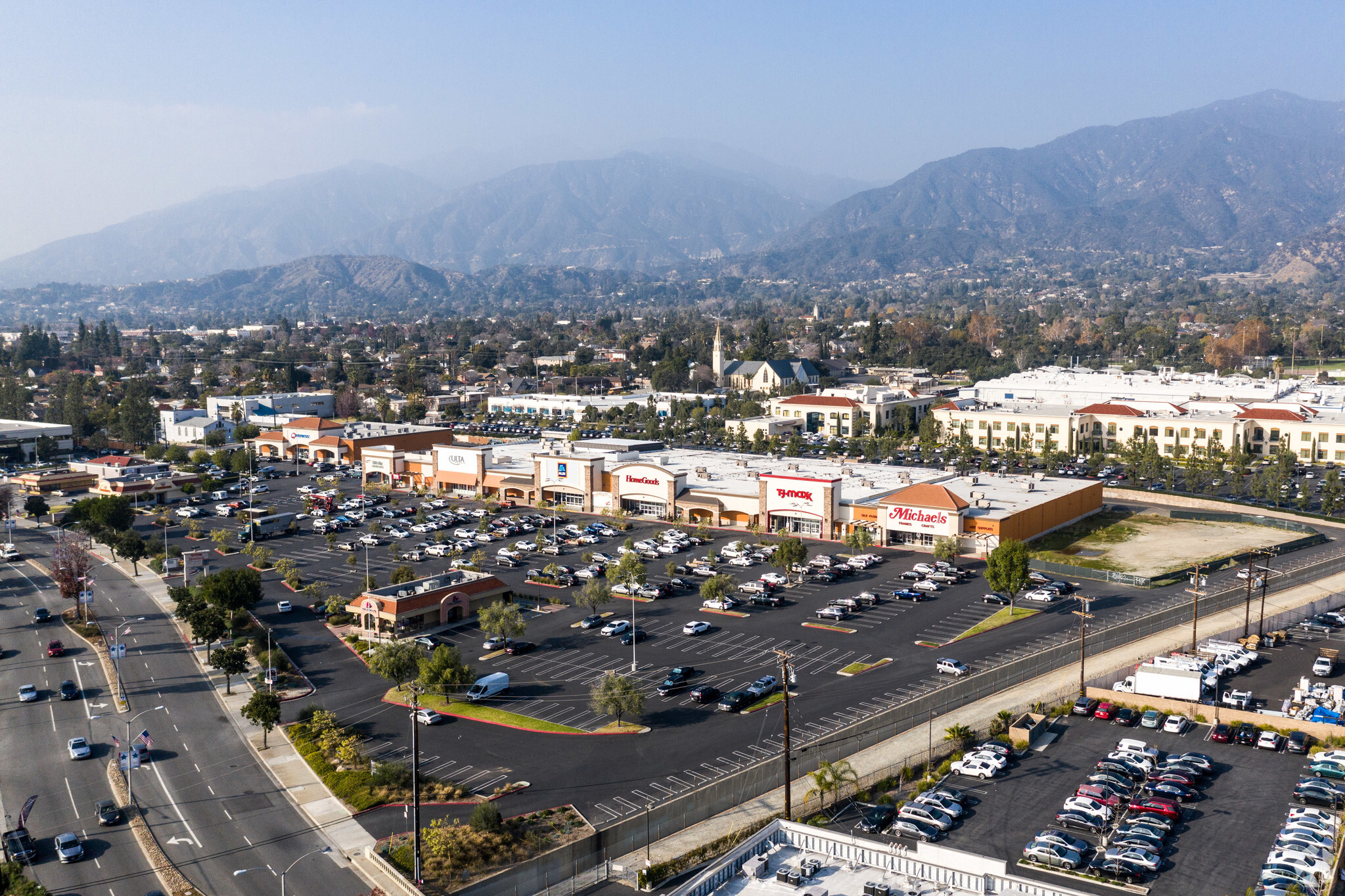 731 E Huntington Dr, Monrovia, CA for sale Primary Photo- Image 1 of 4