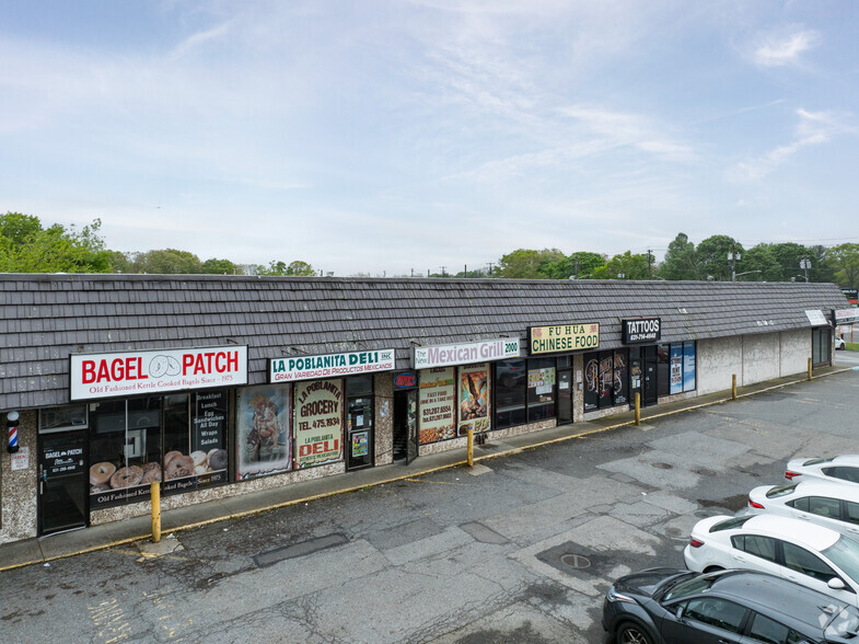 691-707 Medford Ave, Patchogue, NY for sale - Building Photo - Image 3 of 5