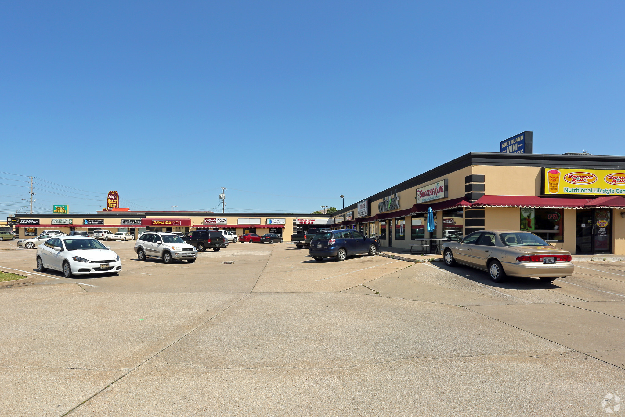 5033-5079 S Yale Ave, Tulsa, OK for lease Primary Photo- Image 1 of 7