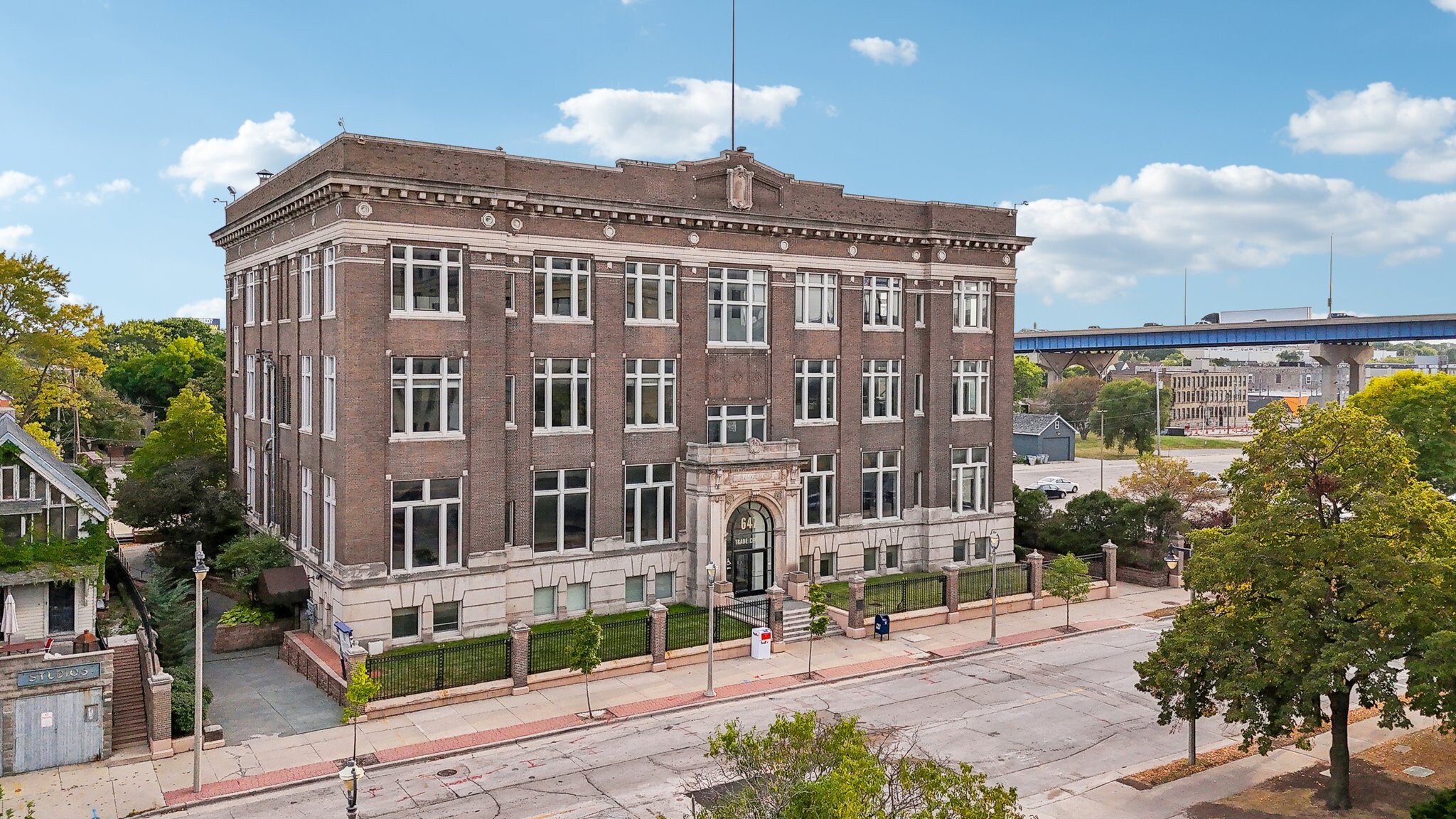 647 W Virginia St, Milwaukee, WI for lease Building Photo- Image 1 of 6